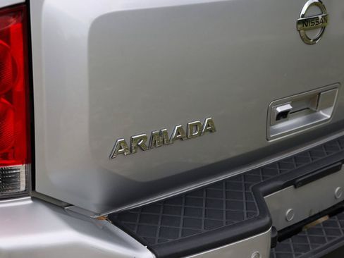 Used 2014 Nissan Armada Platinum RWD image 39