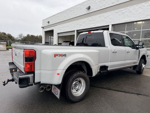 Used 2025 Ford F350 Lariat w/ Lariat Ultimate Package image 6