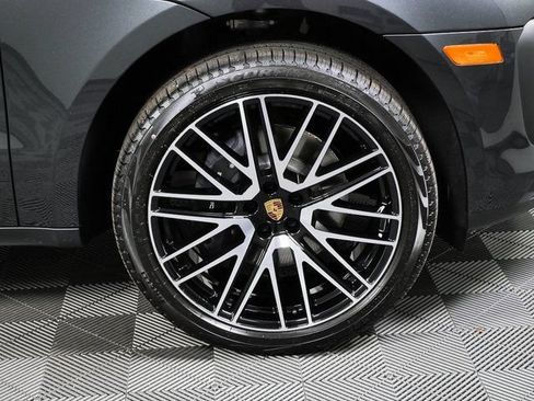 Used 2026 Porsche Macan AWD/4WD image 38
