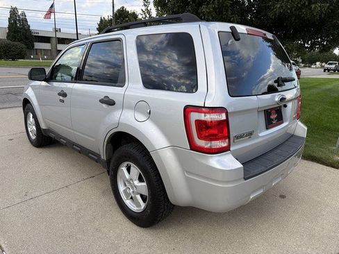Used 2009 Ford Escape XLT AWD/4WD image 7