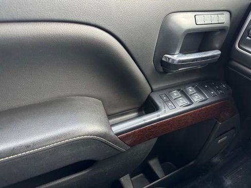 Used 2018 GMC Sierra 1500 SLT image 31