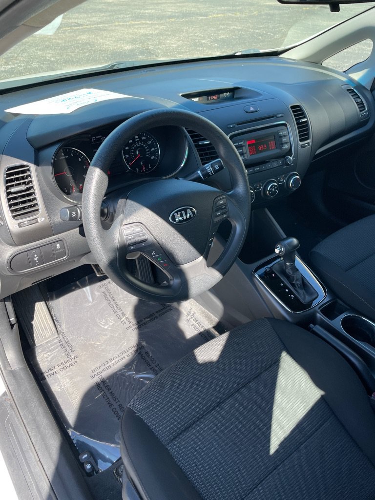 Used 2018 Kia Forte LX FWD image 9