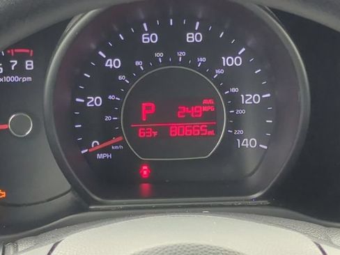 Used 2017 Kia Soul + FWD image 7