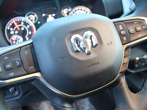 Used 2025 RAM 2500 Big Horn image 22