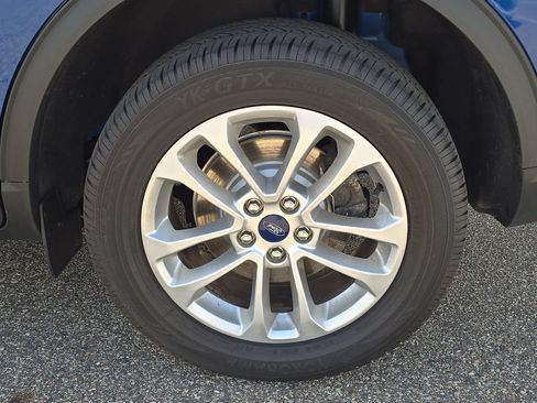 Used 2022 Ford Escape SE w/ Cold Weather Package AWD/4WD image 37