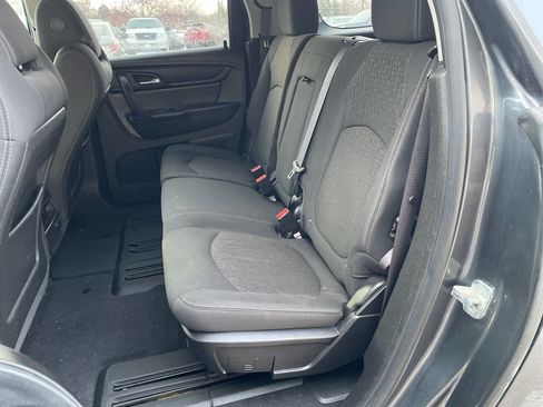 Used 2013 GMC Acadia SLE image 15