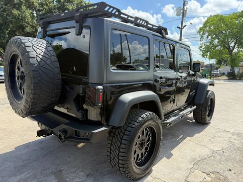 Used 2017 Jeep Wrangler Unlimited Sport w/ Quick Order Package 24S AWD/4WD image 7