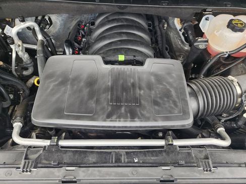 Used 2024 Chevrolet Silverado 1500 ZR2 w/ Technology Package image 31