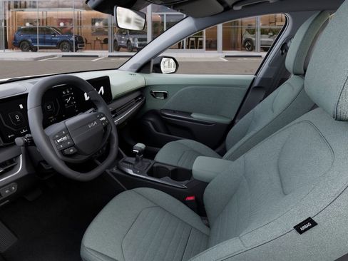 New 2025 Kia K4 EX image 17