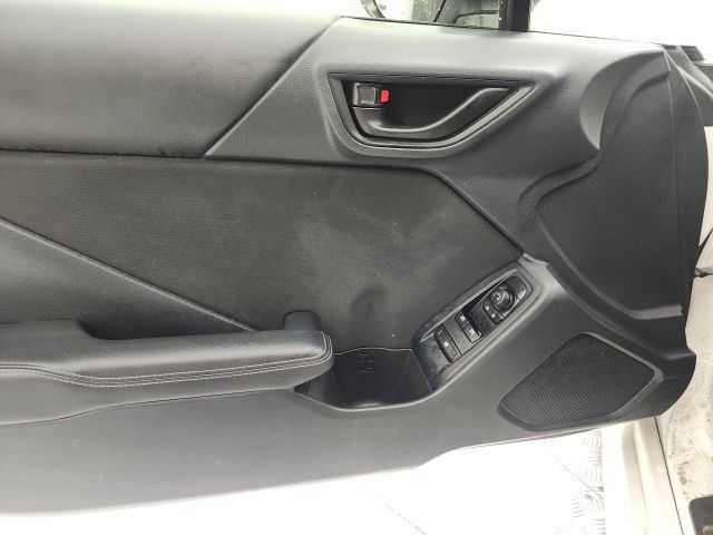 Used 2025 Toyota GR86 RWD image 9