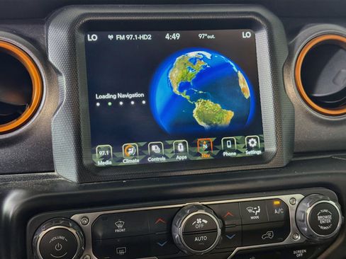 Used 2022 Jeep Gladiator Mojave AWD/4WD image 21