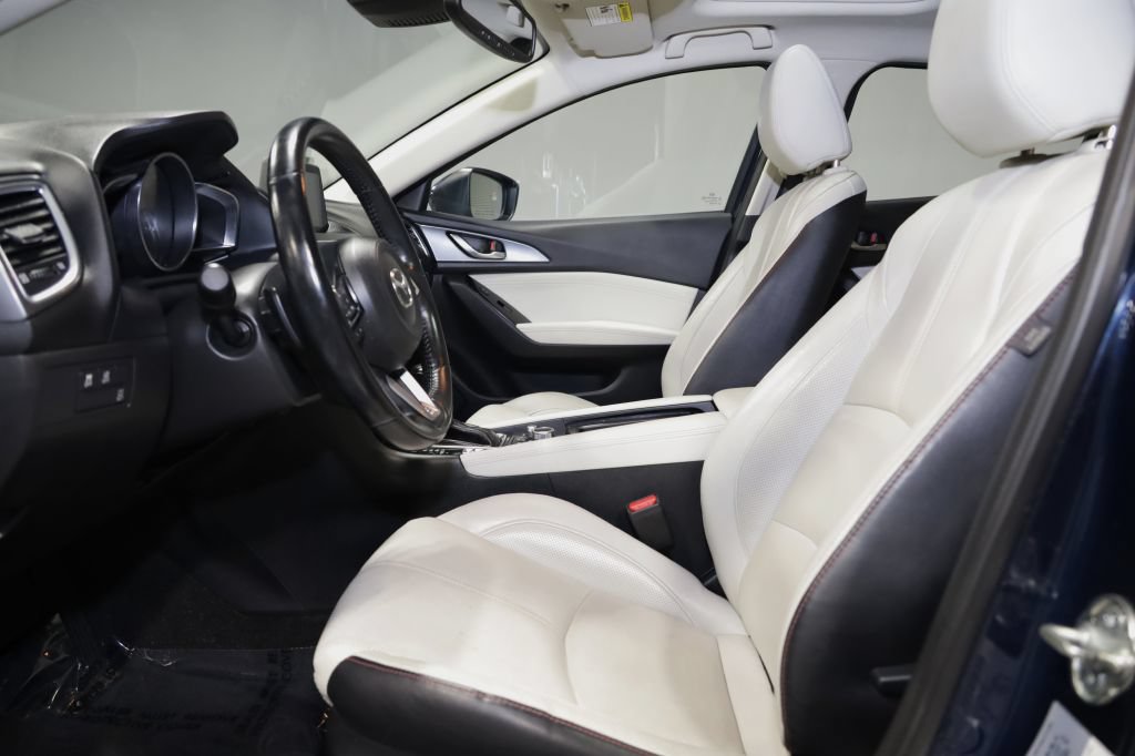 Used 2017 MAZDA MAZDA3 Grand Touring w/ Premium Equipment Package FWD image 13