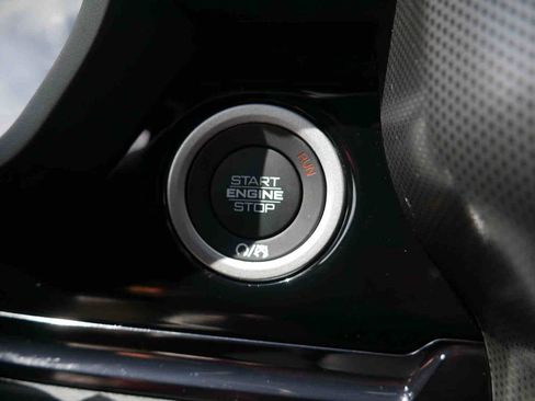 New 2025 RAM 3500 Limited AWD/4WD image 37