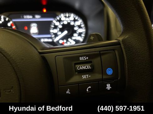 Used 2024 Nissan Rogue SV AWD/4WD image 20