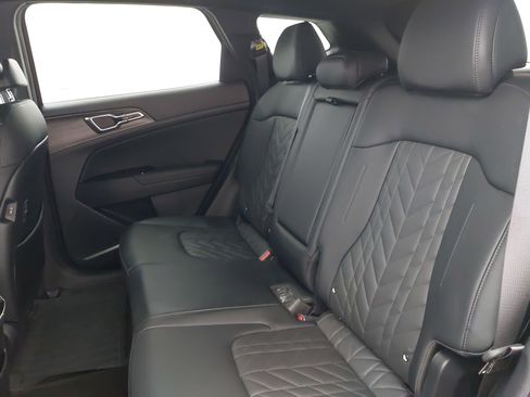 Used 2024 Kia Sportage X-Line AWD/4WD image 16