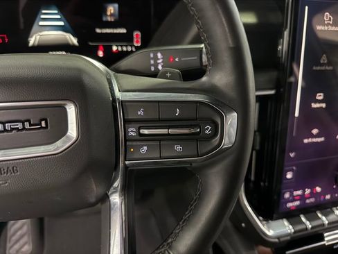 Certified 2025 GMC Yukon Denali image 19