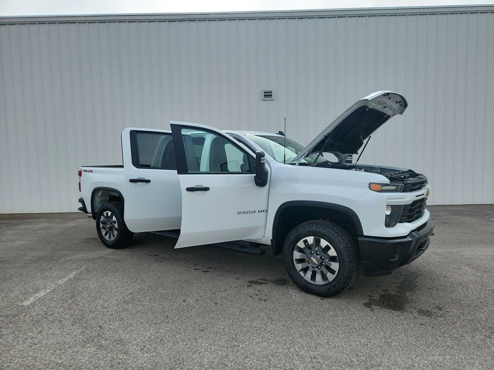 New 2026 Chevrolet Silverado 2500 Custom w/ Custom Value Package AWD/4WD image 10