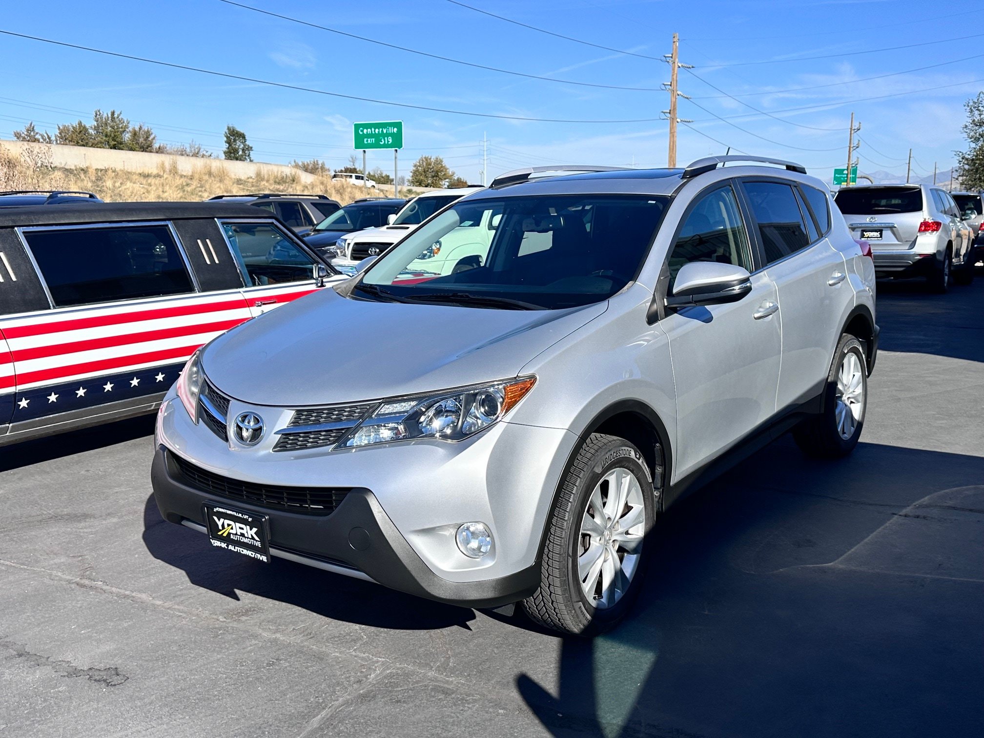 Used 2013 Toyota RAV4 Limited AWD/4WD image 2