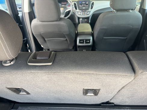 Used 2021 Chevrolet Equinox LS image 13