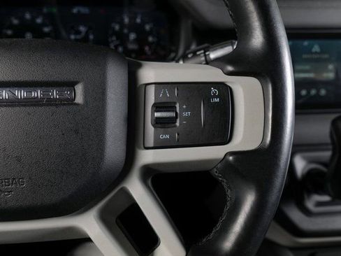Used 2020 Land Rover Defender 110 SE image 20