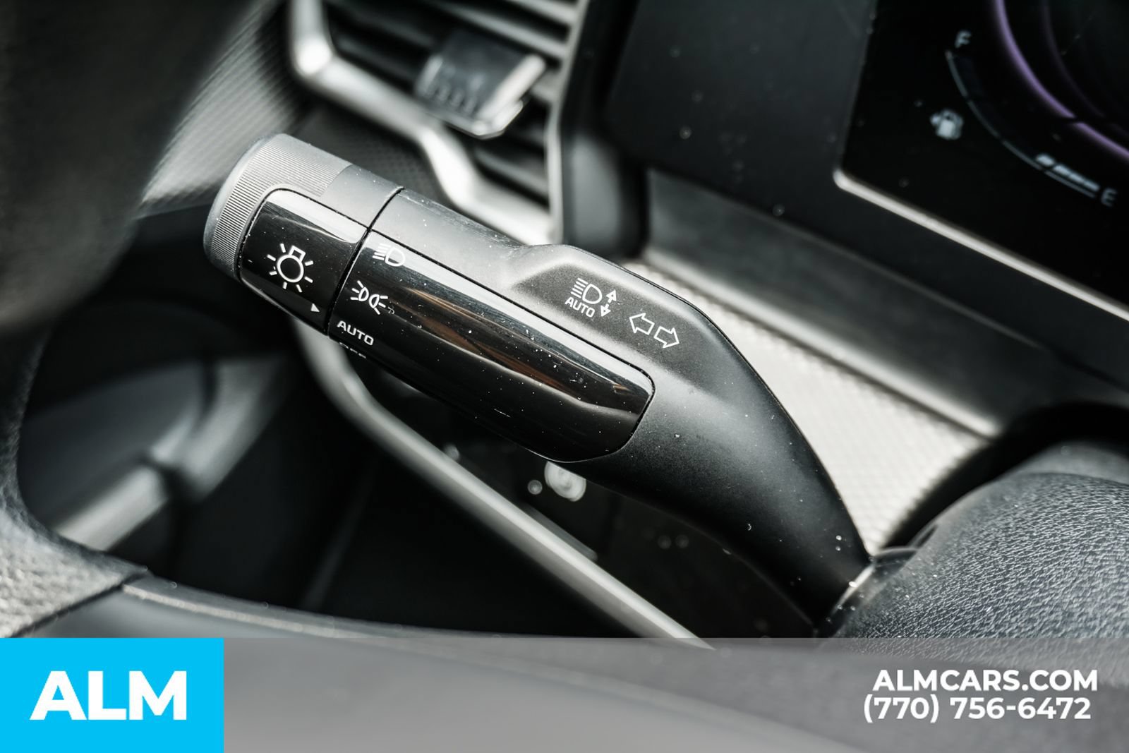 Used 2025 Kia Sportage LX FWD image 31