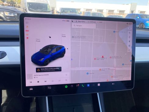 Used 2020 Tesla Model Y Long Range image 13