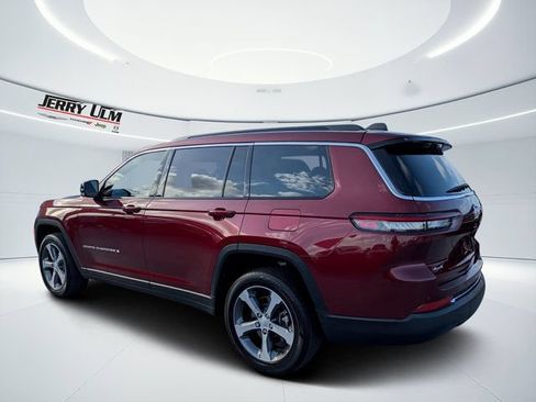 Used 2025 Jeep Grand Cherokee L Limited w/ Trailer Tow Package AWD/4WD image 5