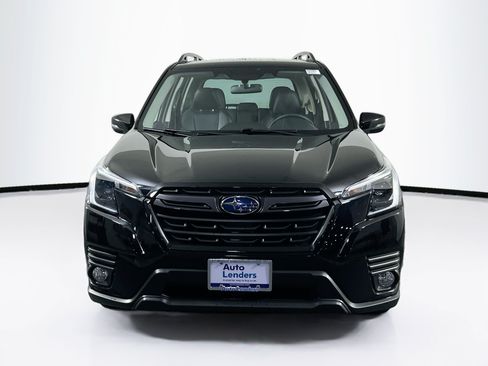 Used 2023 Subaru Forester Limited AWD/4WD image 2