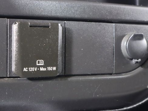 Used 2018 Chevrolet Express 2500 w/ Driver Convenience Package image 23