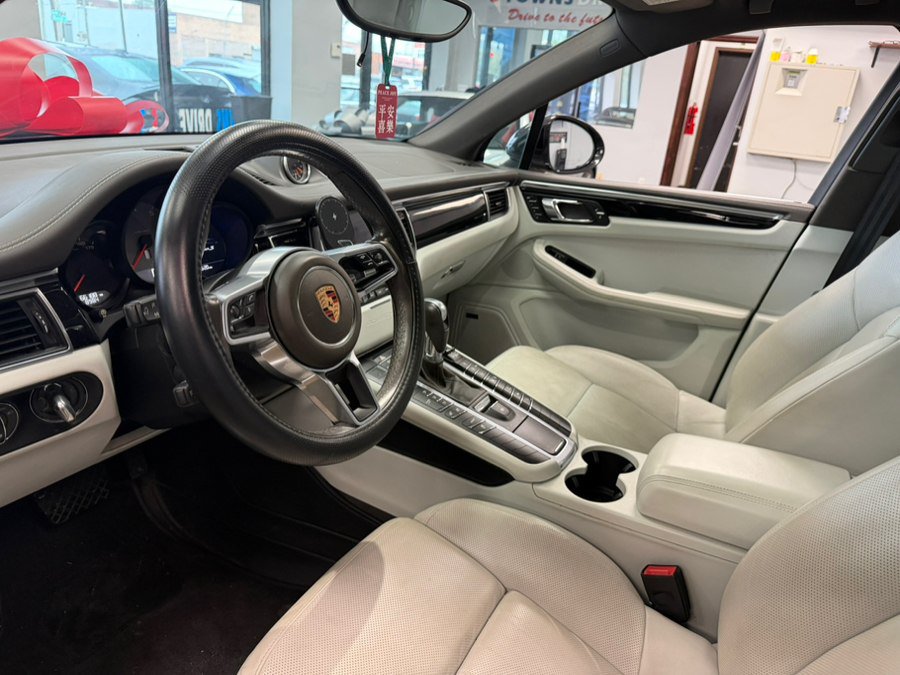 Used 2018 Porsche Macan S AWD/4WD image 21