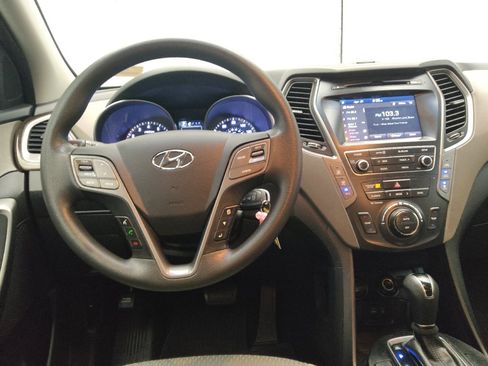 Used 2019 Hyundai Santa Fe XL SE FWD image 22