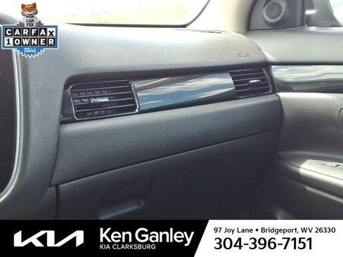 Used 2019 Mitsubishi Outlander AWD image 18