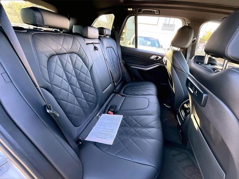 Used 2023 BMW X5 xDrive45e image 22