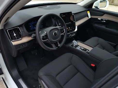 New 2026 Volvo XC90 T8 Plus w/ Protection Package Premier AWD/4WD image 23