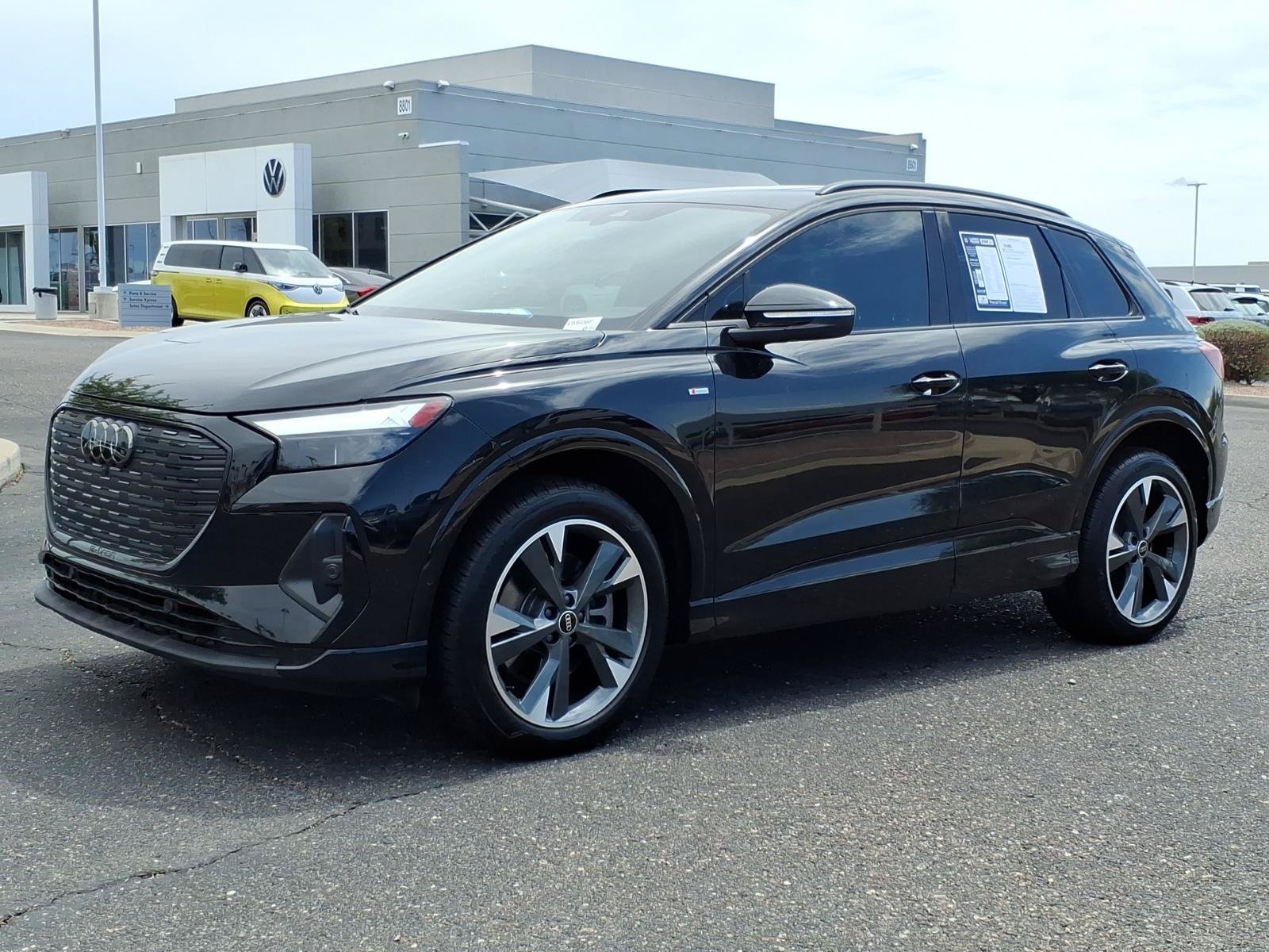 Used 2023 Audi Q4 e-tron Premium Plus w/ Premium Plus AWD/4WD image 3