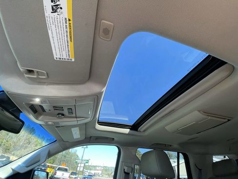 Used 2017 Chevrolet Tahoe Premier image 24