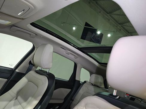 New 2026 Lincoln Corsair Reserve AWD/4WD image 17