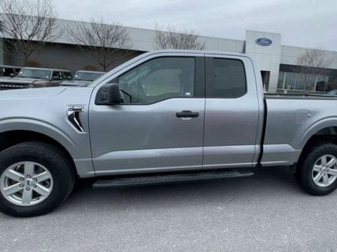 Used 2022 Ford F150 XLT image 5