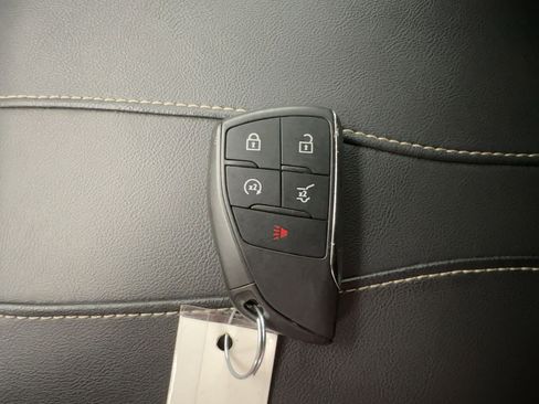 Certified 2025 GMC Acadia Elevation image 29