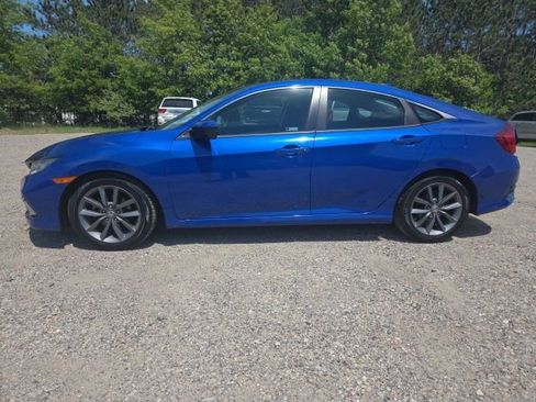 Used 2019 Honda Civic EX image 4