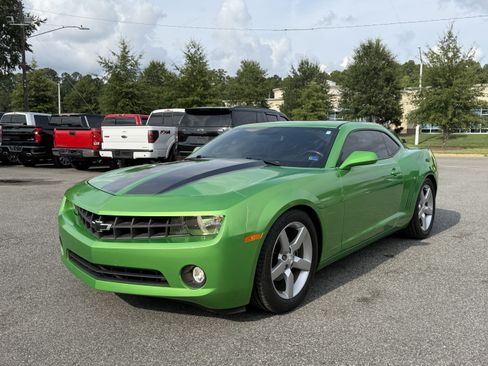 Used 2010 Chevrolet Camaro LT RWD image 9