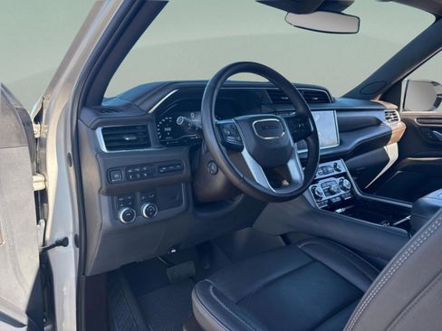Used 2023 GMC Yukon XL Denali image 29