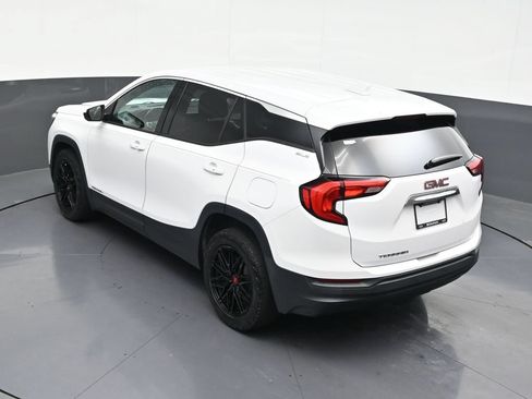 Used 2020 GMC Terrain SLE FWD image 17