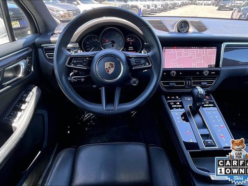 Used 2023 Porsche Macan S AWD/4WD image 5