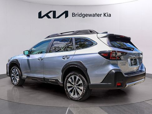 Used 2024 Subaru Outback Limited AWD/4WD image 4