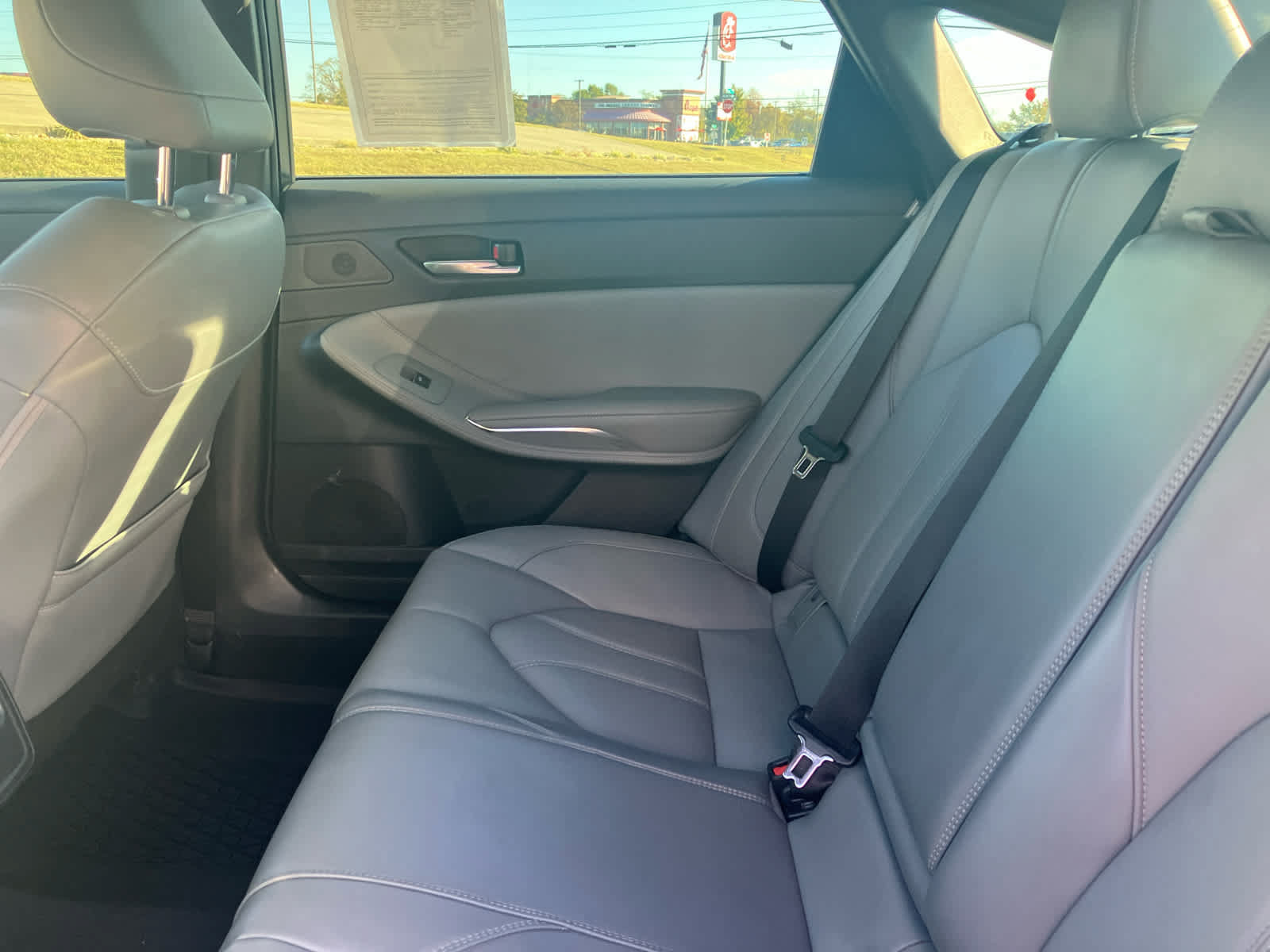 Used 2019 Toyota Avalon XLE w/ Moonroof Package FWD image 32