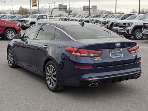 Used 2019 Kia Optima EX image 3