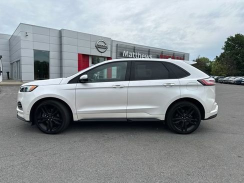 Used 2019 Ford Edge ST w/ Equipment Group 401A AWD/4WD image 2
