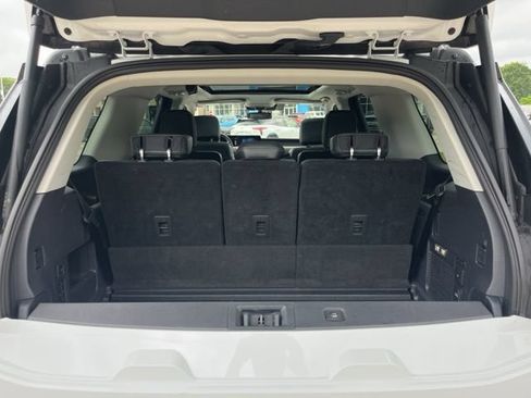 Used 2025 Ford Expedition Platinum AWD/4WD image 7