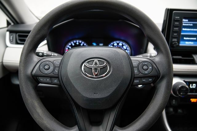 Used 2019 Toyota RAV4 XLE w/ Carpet Mat Package AWD/4WD image 24